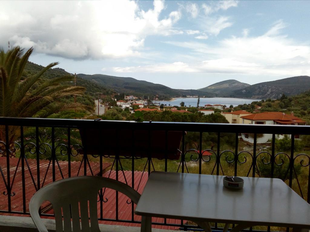 El Capitan Hotel Porto Koufo Bagian luar foto